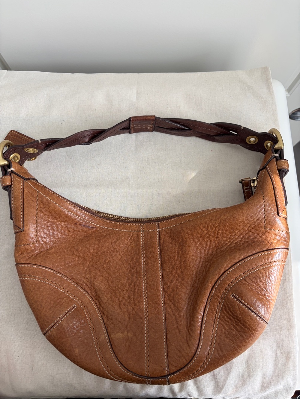 Vintage Coach Soho Dylan Hobo #10042 in tobacco brown leather